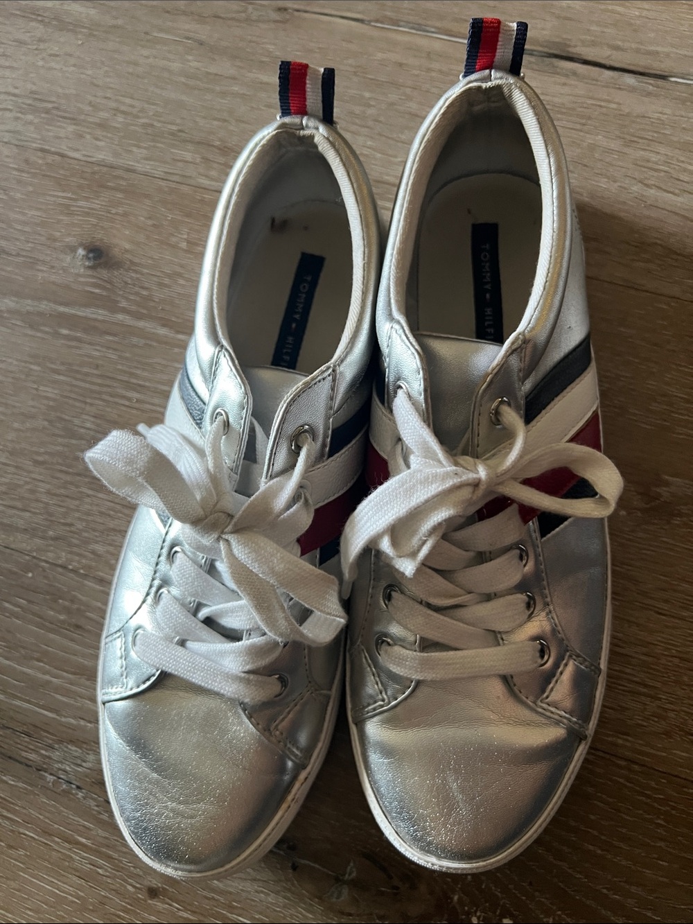 Tommy Hilfiger Silver Lace-Up Sneakers with Red & Blue Stripe Detail